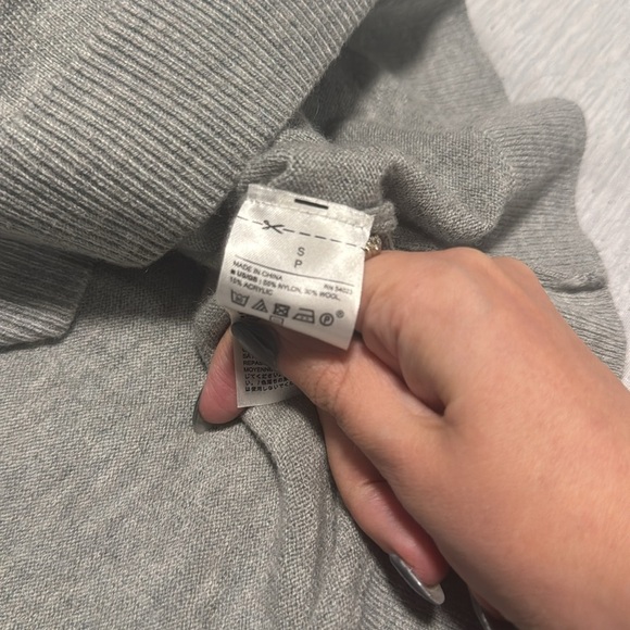 3/25 promo! Banana Republic bow wool blend sweater - Picture 6 of 8